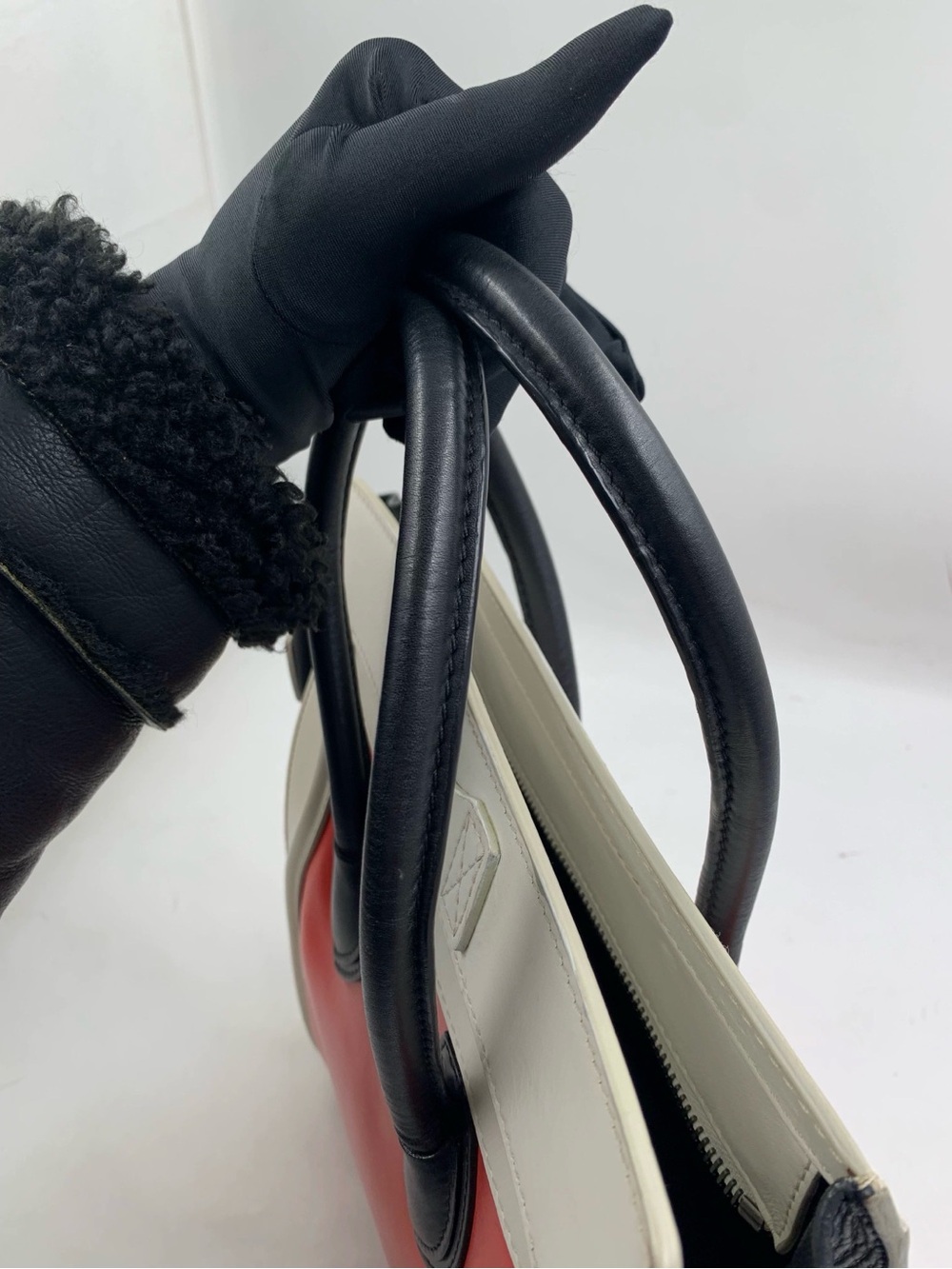 ❤️🖤  CELINE Nano Luggage Tote 🖤❤️
Iconic Tri-Color Smooth Leather - Picture 6 of 12